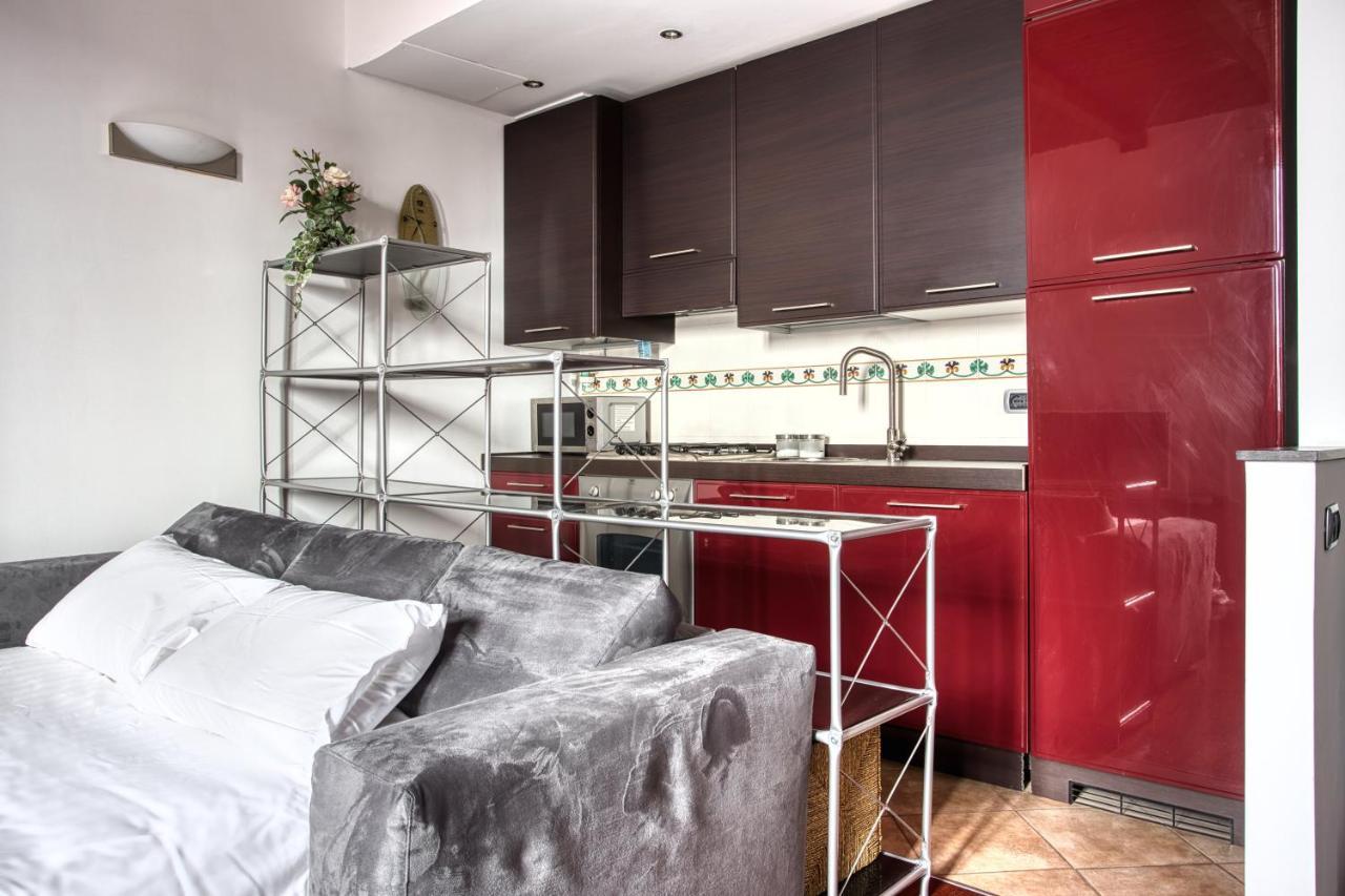 Joivy Charming Apartment In The Heart Of Isola District Милан Экстерьер фото